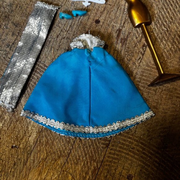 Topper Dawn doll clothes Blue Belle gown 722 - Picture 2 of 2